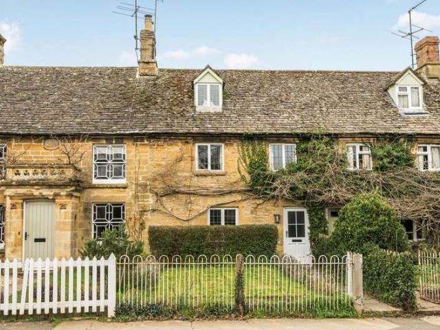 3 Bedroom Cottage House