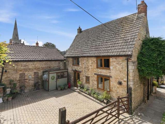 3 Bedroom Cottage House