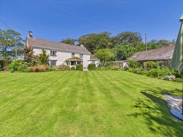3 Bedroom Cottage House