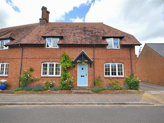3 Bedroom Cottage House