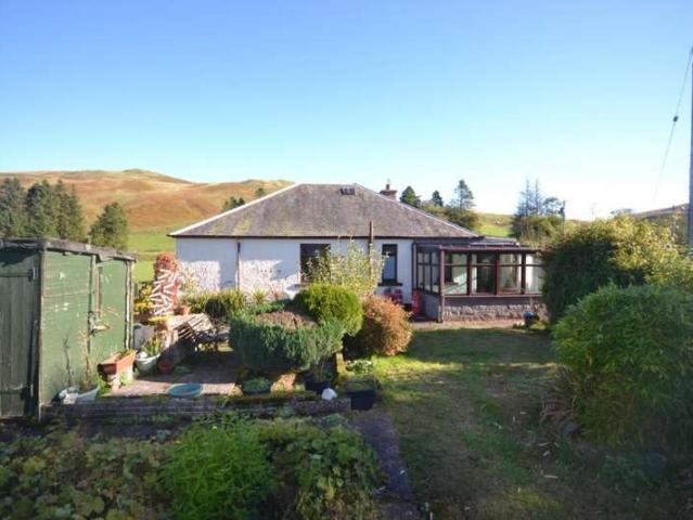 3 Bedroom Cottage House