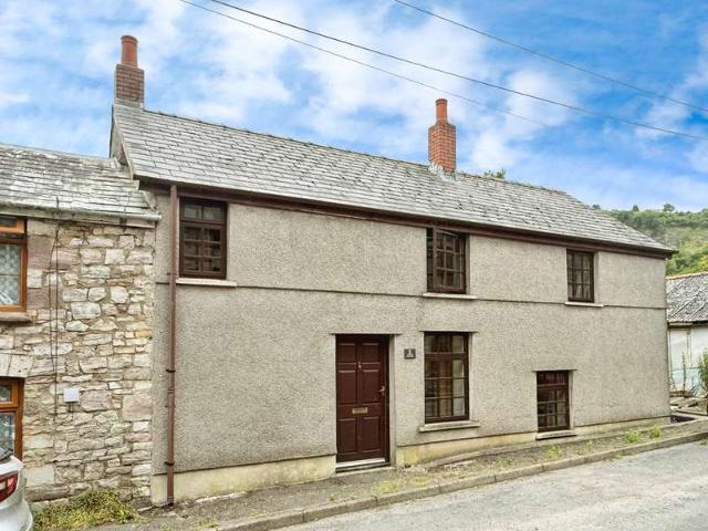 3 Bedroom Cottage House