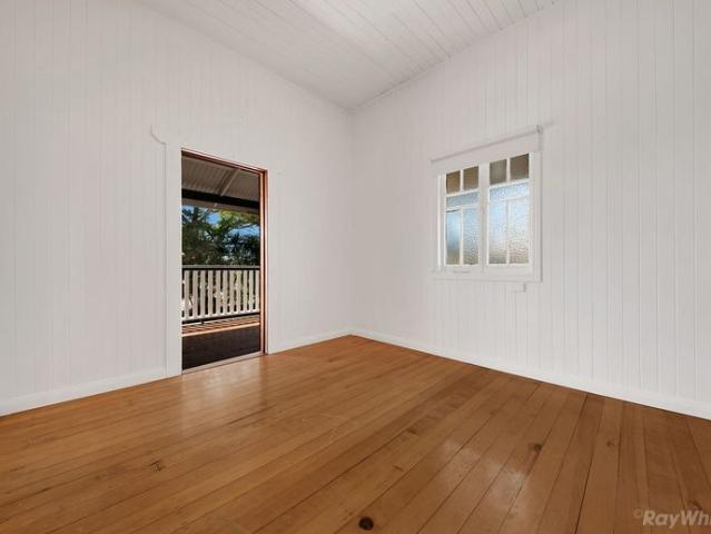 3 BEDROOM COTTAGE IN SOUTH GLADSTONE