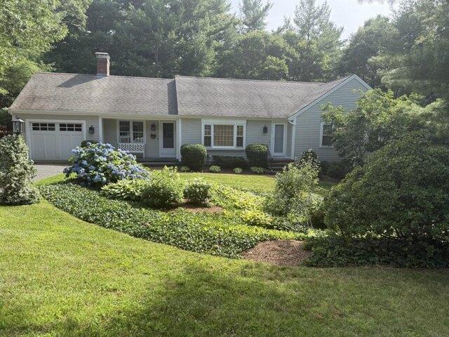 3 bedroom, Cotuit MA 02635 105493946