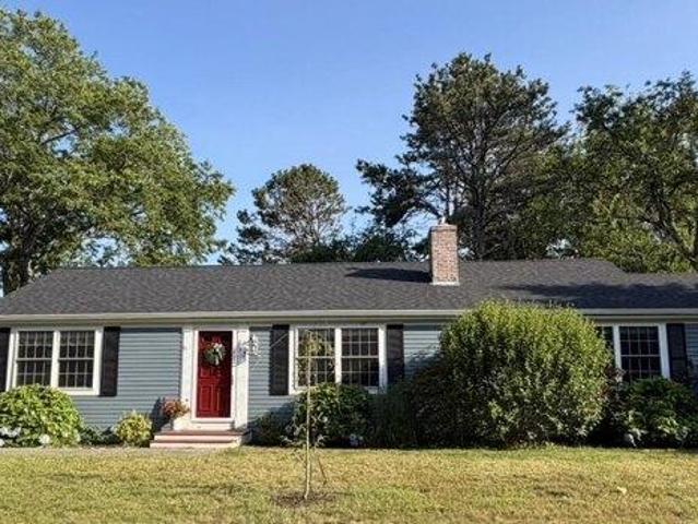 3 bedroom, Cotuit MA 02635 105494058