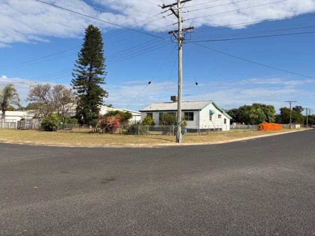3 Bedroom, Country Cottage,on large block