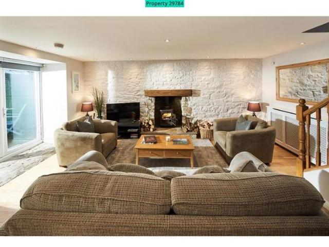 3 bedroom country house to rent