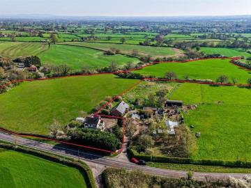 3 bedroom country house for sale