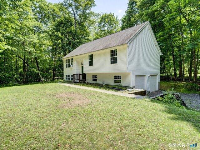 3 bedroom, Coventry CT 06238 105123998