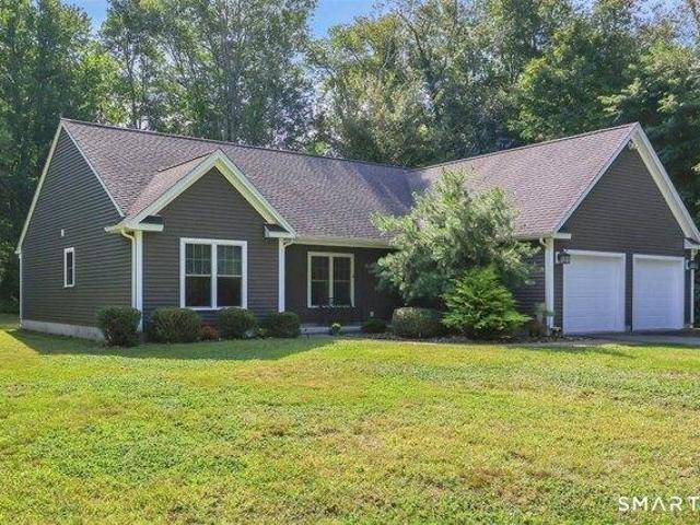 3 bedroom, Coventry CT 06238 105426172
