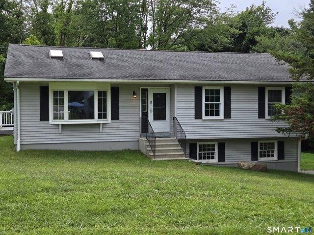 3 bedroom, Coventry CT 06238 105550120