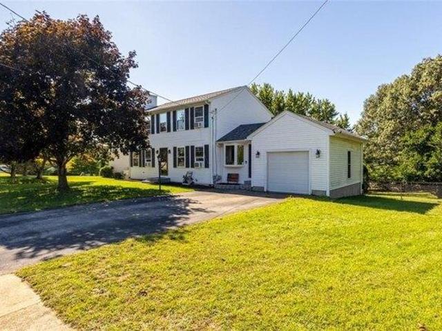 3 bedroom, Coventry RI 02816 105768726
