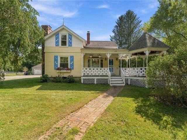 3 bedroom, Coventry RI 02816 105769222