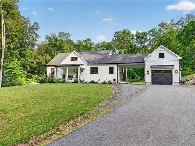 3 bedroom, Coventry RI 02827 104850980