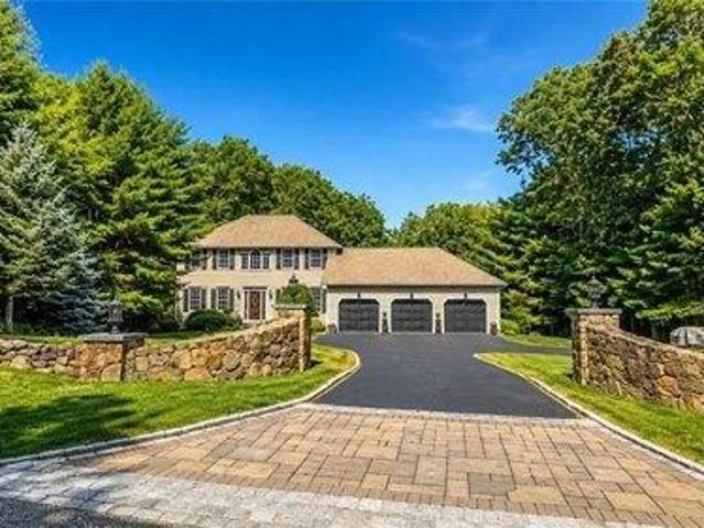3 bedroom, Coventry RI 02831 104812183