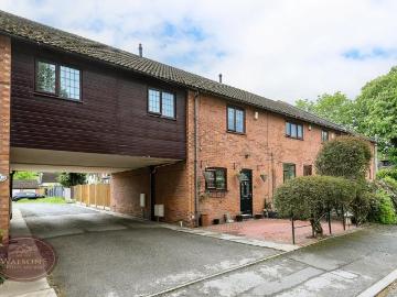 3 bedroom coach house for sale