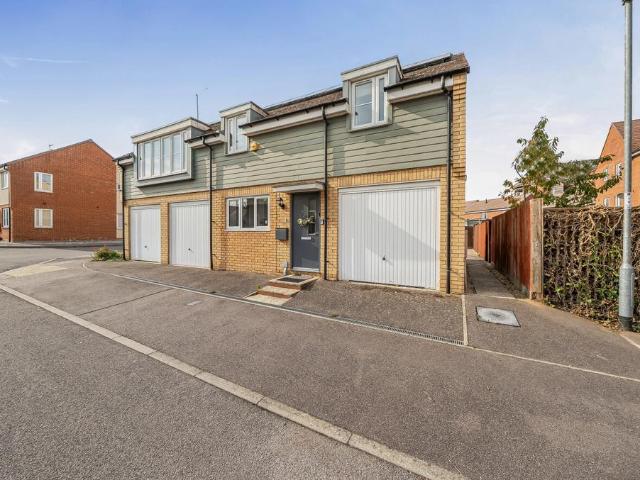 3 bedroom coach house for sale