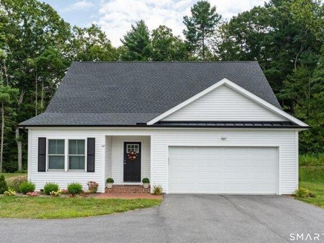 3 bedroom, Colchester CT 06415 105492876