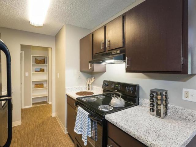 3 bedroom, Colorado Springs CO 80915 105146496