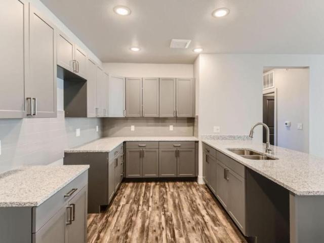 3 bedroom, Colorado Springs CO 80916 LS105263202