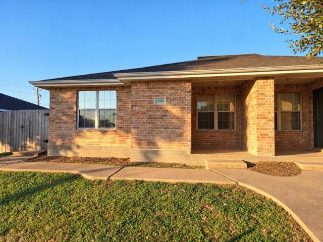 3 bedroom, College Station TX 77840 106218469