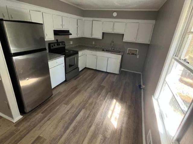 3 bedroom, Columbia SC 29203 106219546