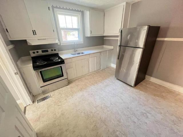 3 bedroom, Columbia SC 29203 106219552
