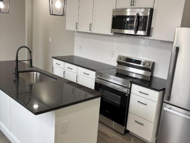 3 bedroom, Columbus OH 43206 LS105598967