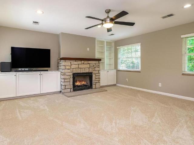 3 bedroom, Columbus OH 43221 106244752