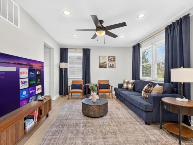 3 bedroom, Columbus OH 43228 106114059
