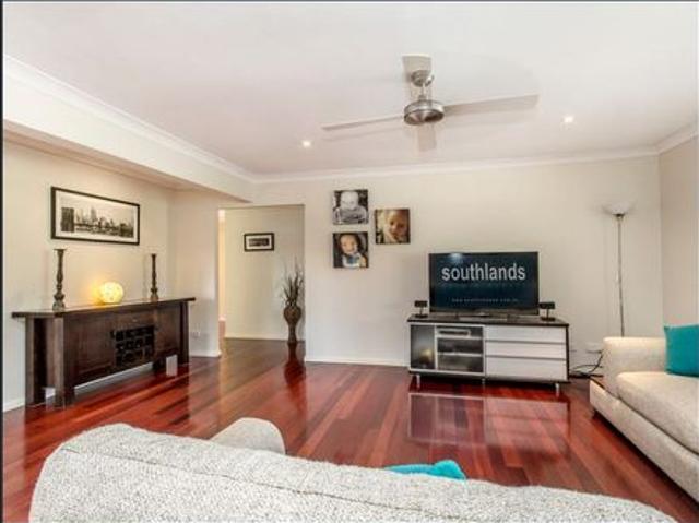 3 Bedroom Comfortable Family Home with Spacious Outdoor Living