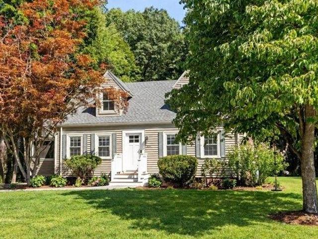 3 bedroom, Concord MA 01742 105475462