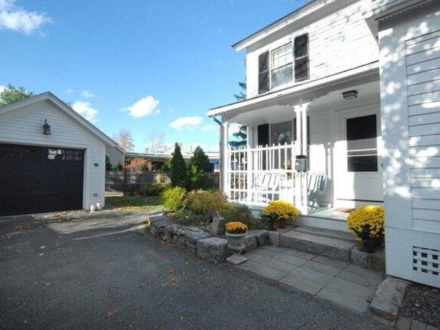 3 bedroom, Concord MA 01742 105386843