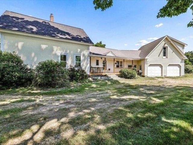 3 bedroom, Concord NH 03303 105423983