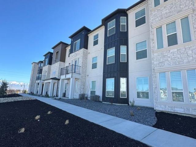 3 Bedroom Condo for Rent at 6454 W Pinnacle Peak Ln, Herriman, UT 84096