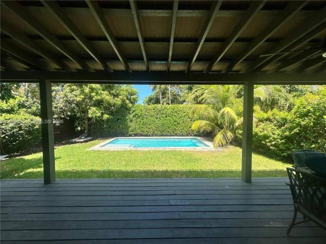 3 bedroom, Coral Gables FL 33134 105525439