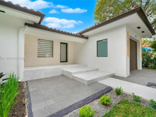 3 bedroom, Coral Gables FL 33134 106220737