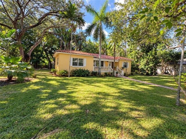 3 bedroom, Coral Gables FL 33133 105792875