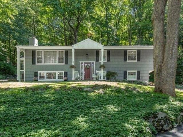 3 bedroom, Califon NJ 07830 105274529