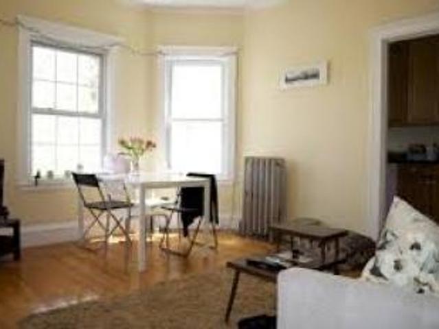 3 bedroom, Cambridge Cambridge LS76460286
