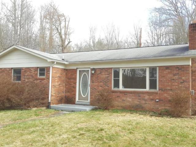 3 bedroom, Candler NC 28715 105147720