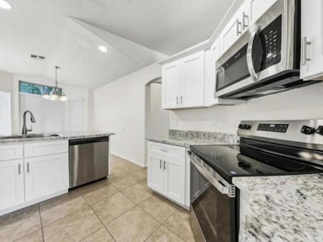 3 bedroom, Cape Coral FL 33904 LS105735405