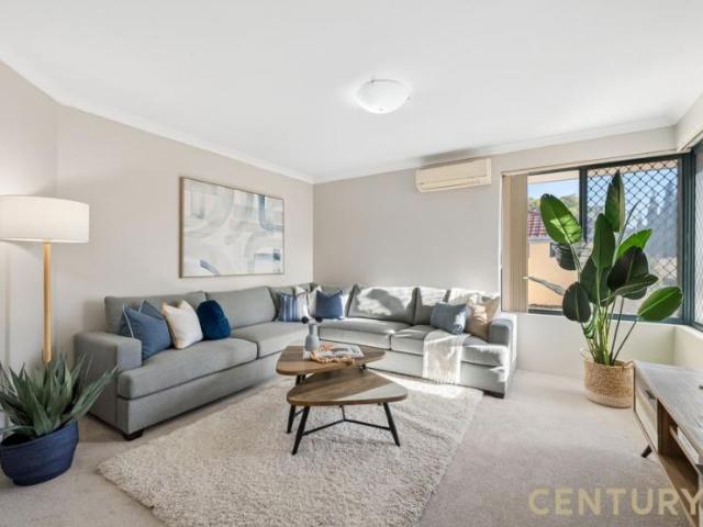 3 Bedroom House Carlisle, WA 102720965