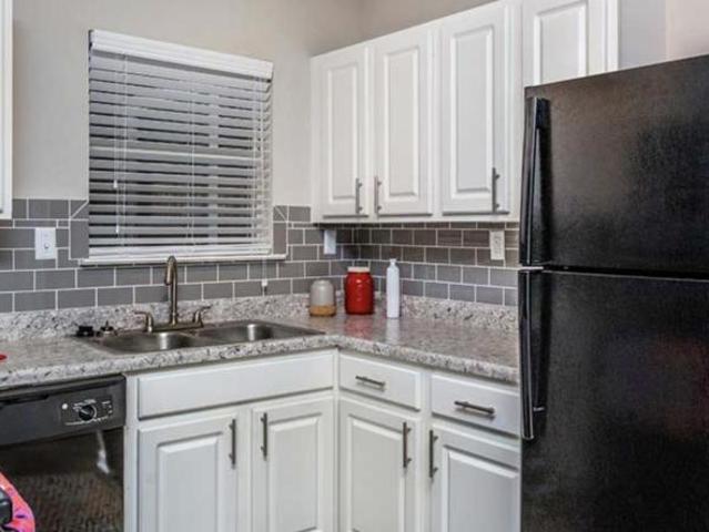 3 bedroom, Cary NC 27513 LS102982111