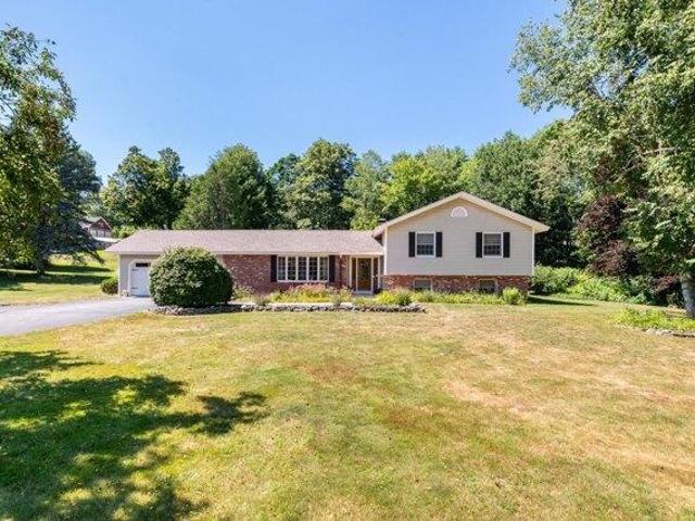 3 bedroom, Center Harbor NH 03226 105589661
