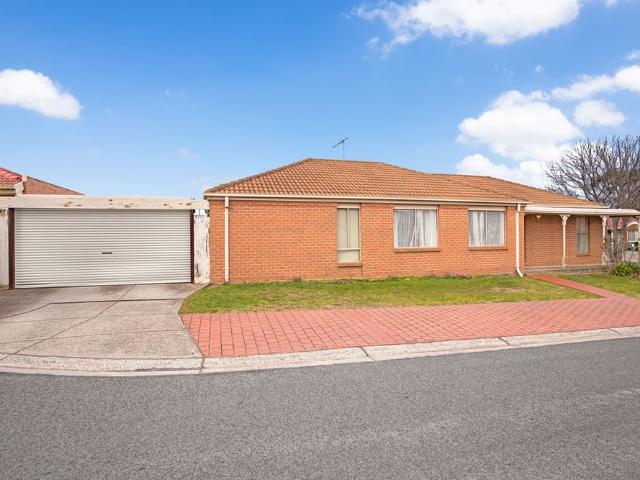 3 Bedroom Centrally Located Home For Lease!