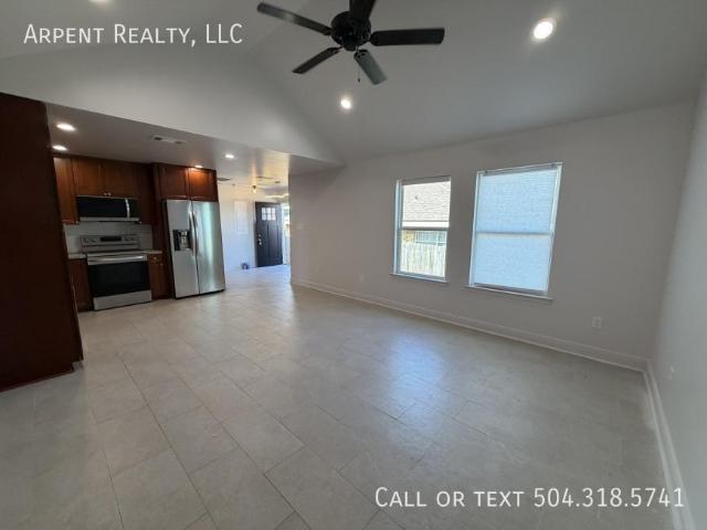 3 bedroom, Chalmette LA 70043 105433953