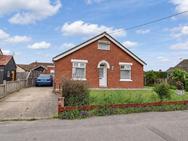 3 bedroom chalet for sale