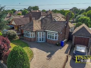 3 bedroom chalet for sale