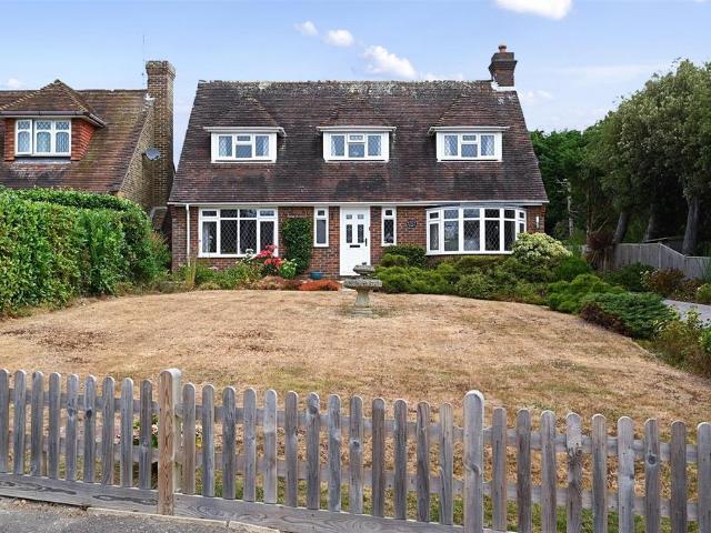 3 bedroom chalet for sale